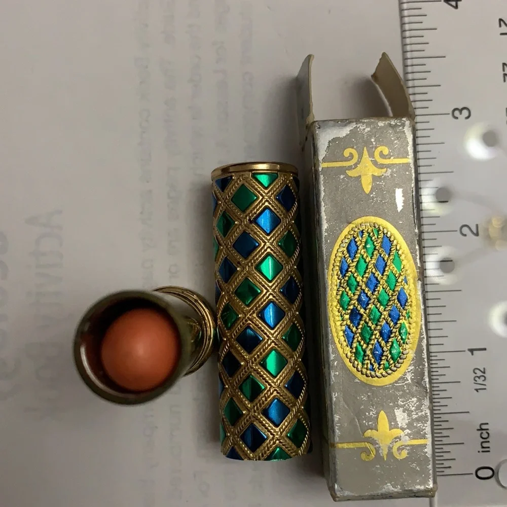 NEW AVON DESSERT DAWN EMPRESS FULL LIPSTICK VINTAGE METAL TUBE COLLECTIBLE w/box